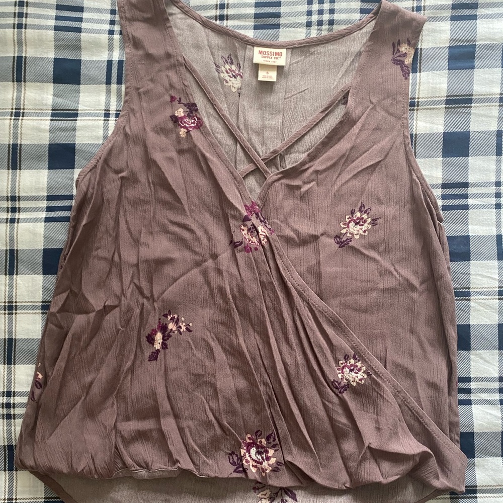 Beautiful blouse by Mossimo Supply, new
